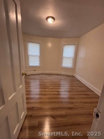 217 Woodlawn Terrace 3F, Waterbury, CT 06710