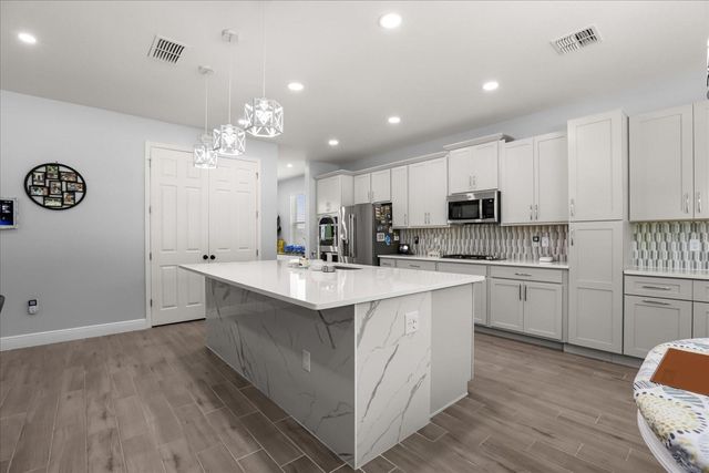 5867 SIERRA CROWN STREET, Mount Dora, FL 32757