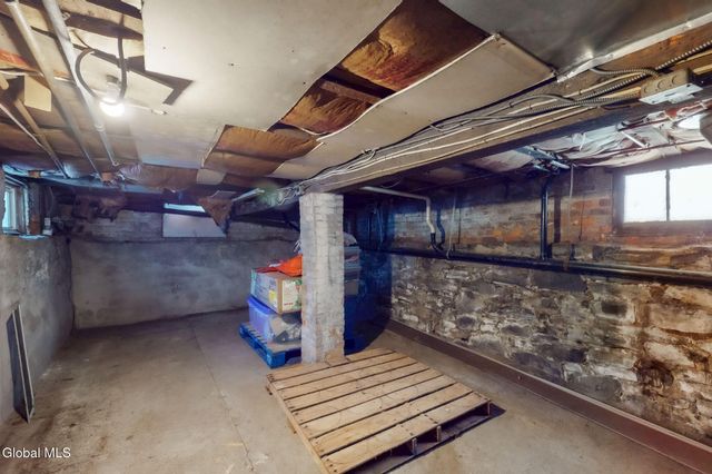 45 2nd Avenue, Rensselaer, NY 12144