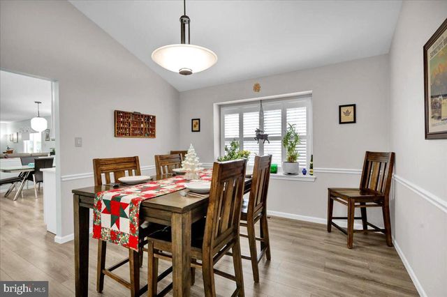 1102 PEPPER RIDGE DR, Reading, PA 19606