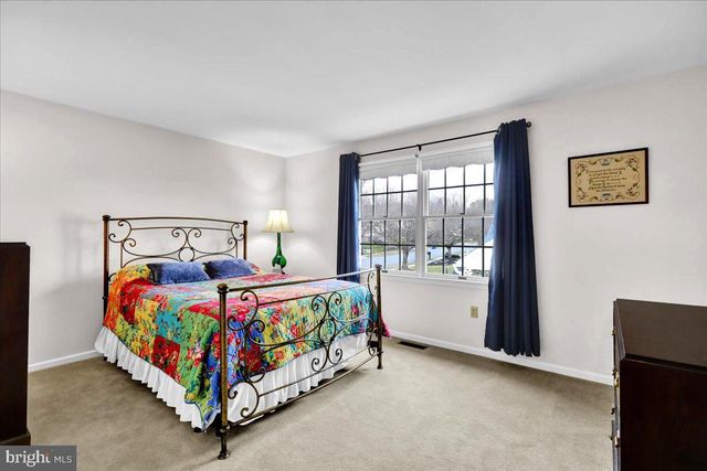 1102 PEPPER RIDGE DR, Reading, PA 19606