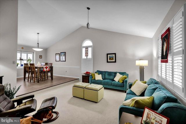 1102 PEPPER RIDGE DR, Reading, PA 19606