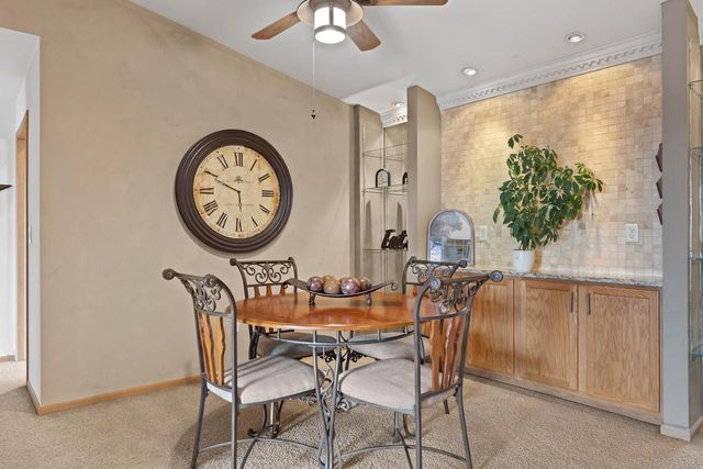 6955 S Rolling Meadows COURT, Oak Creek, WI 53154