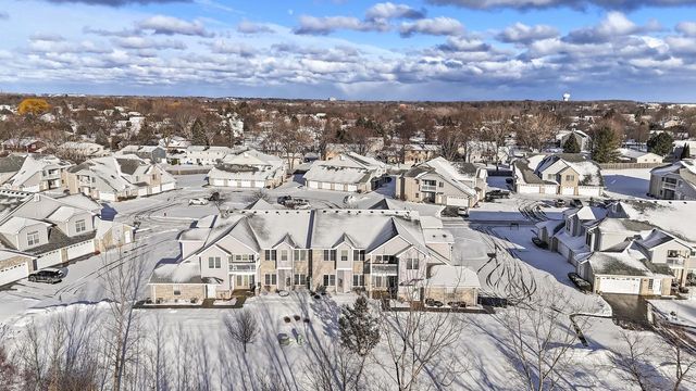 6955 S Rolling Meadows COURT, Oak Creek, WI 53154