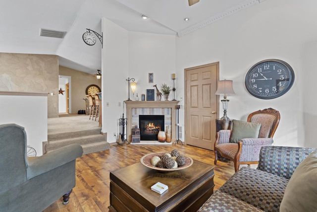 6955 S Rolling Meadows COURT, Oak Creek, WI 53154