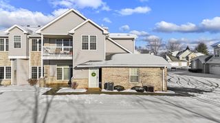 6955 S Rolling Meadows COURT, Oak Creek, WI 53154