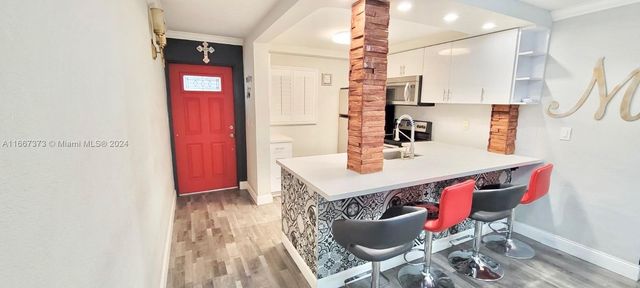 633 NE 2nd Ave 2, Fort Lauderdale, FL 33304