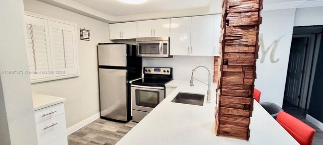 633 NE 2nd Ave 2, Fort Lauderdale, FL 33304