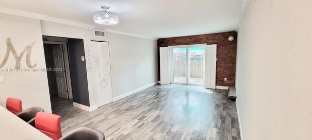 633 NE 2nd Ave 2, Fort Lauderdale, FL 33304