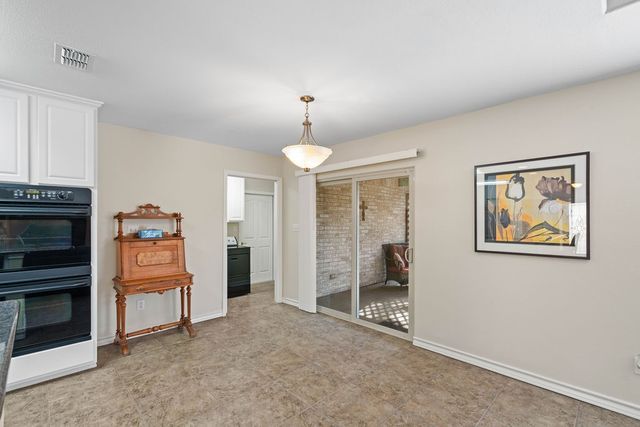 7430 Venice Dr, Corpus Christi, TX 78413