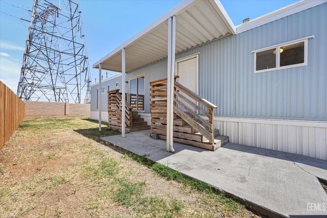 6601 Eucalyptus Drive 220, Bakersfield, CA 93306