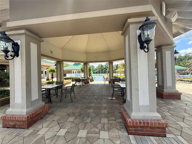 19138 MEADOW PINE DRIVE, Tampa, FL 33647