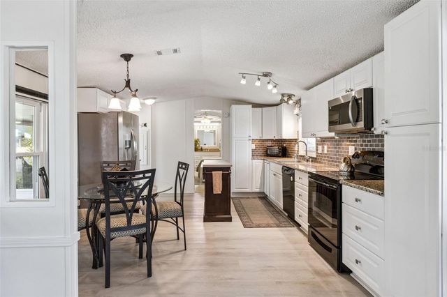 8556 BREEZE HILL DRIVE, Lake Wales, FL 33898