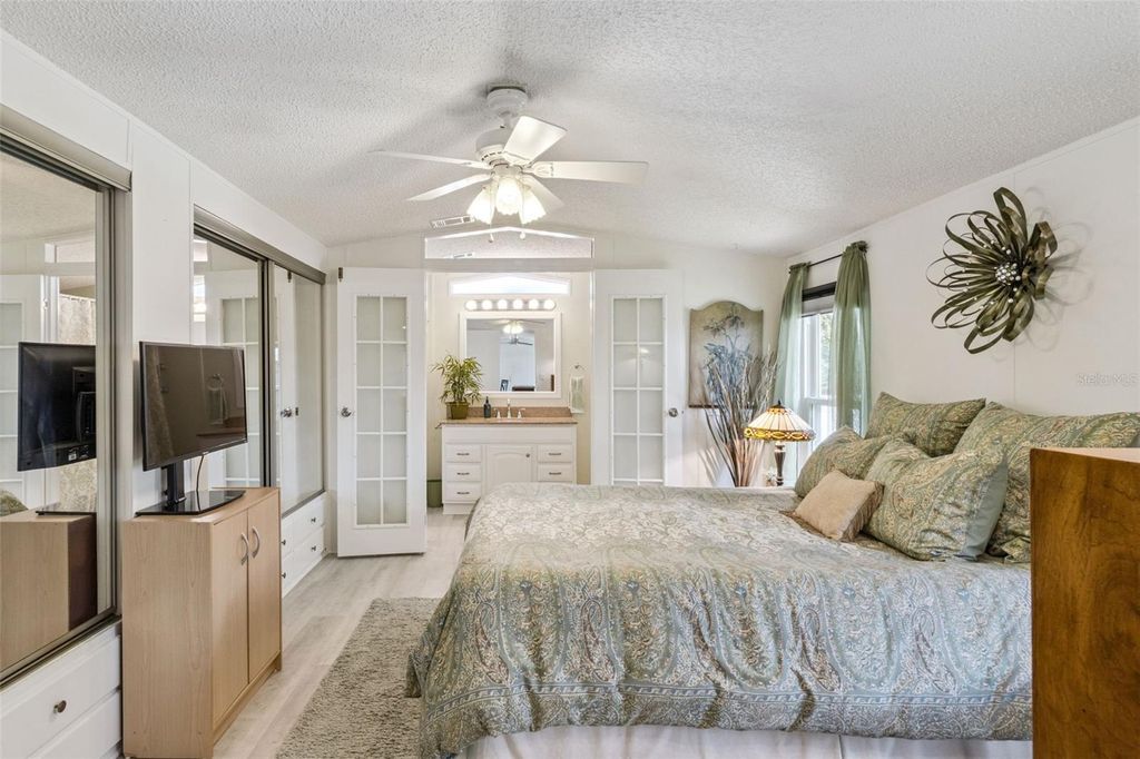 Image 11 of property listing at 8556 BREEZE HILL DRIVE, Lake Wales, FL 33898