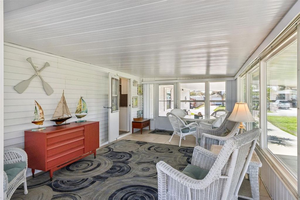 Image 16 of property listing at 8556 BREEZE HILL DRIVE, Lake Wales, FL 33898