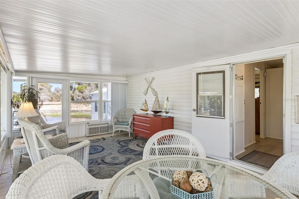 Image 17 of property listing at 8556 BREEZE HILL DRIVE, Lake Wales, FL 33898