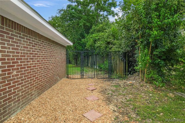 26 FAIRLANE Drive, Montgomery, AL 36106