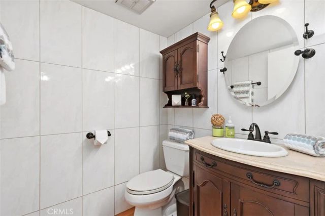 2241 Vista Del Sol, Fullerton, CA 92831