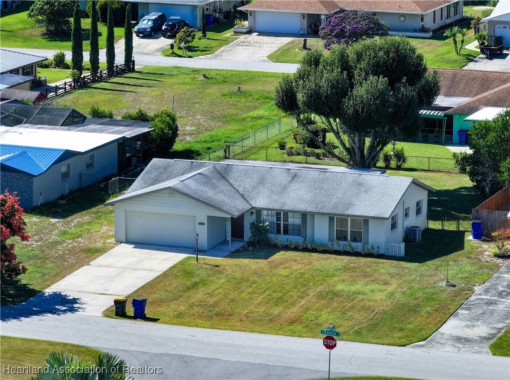 1727 Evergreen Street, Sebring, FL 33870