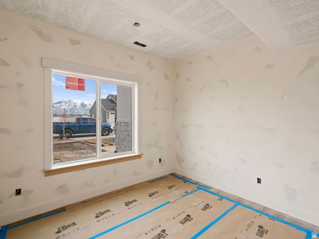 1629 W 3125 N, Pleasant View, UT 84414