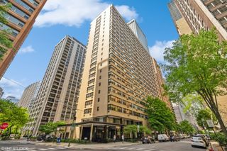 850 N Dewitt Place 18A, Chicago, IL 60611