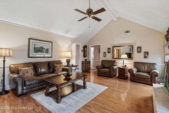 6760 Southern Pine Drive, Southaven, MS 38671