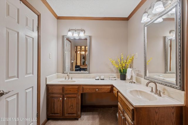 6760 Southern Pine Drive, Southaven, MS 38671