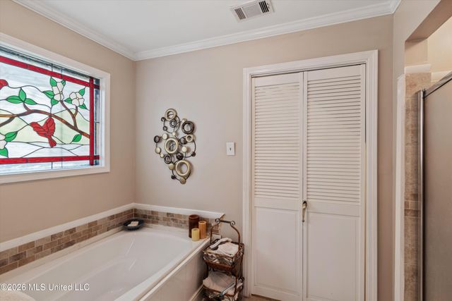 6760 Southern Pine Drive, Southaven, MS 38671