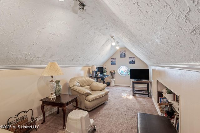 6760 Southern Pine Drive, Southaven, MS 38671