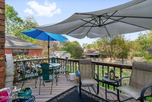 6760 Southern Pine Drive, Southaven, MS 38671