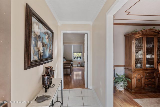 6760 Southern Pine Drive, Southaven, MS 38671