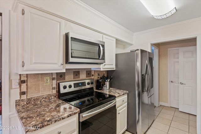 6760 Southern Pine Drive, Southaven, MS 38671