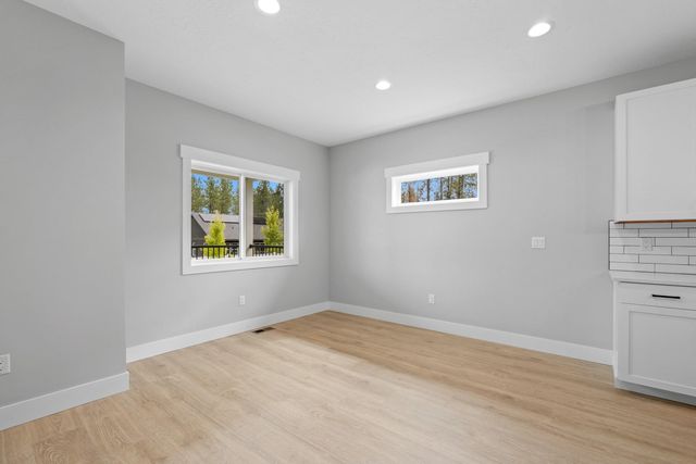 11121 E 28th Ave, Spokane Valley, WA 99206