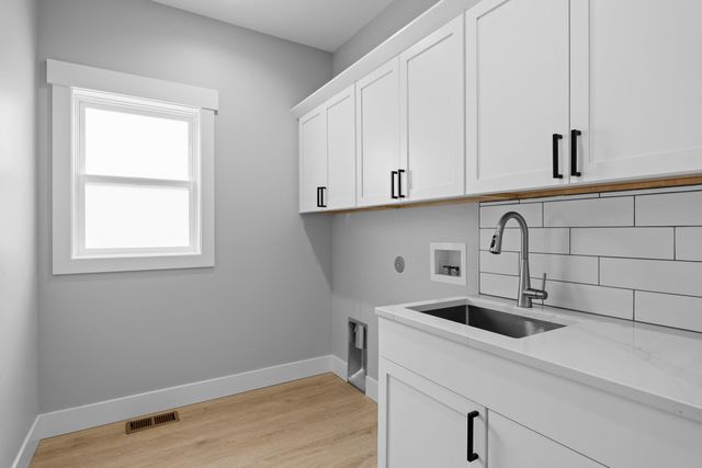 11121 E 28th Ave, Spokane Valley, WA 99206