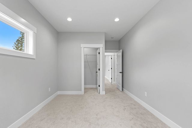 11121 E 28th Ave, Spokane Valley, WA 99206