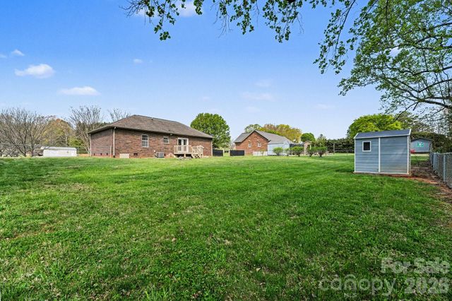 4936 Tumbling Creek Road, Conover, NC 28613