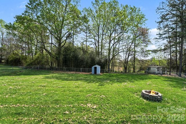4936 Tumbling Creek Road, Conover, NC 28613