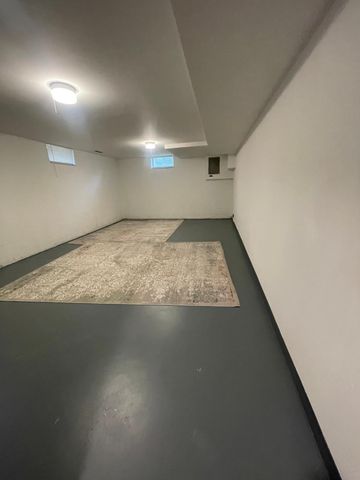 1611 Taylor Avenue, Saint Paul, MN 55104