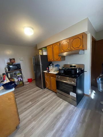 1611 Taylor Avenue, Saint Paul, MN 55104