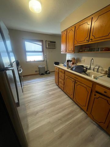 1611 Taylor Avenue, Saint Paul, MN 55104