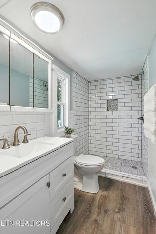 6105 Thomas Weaver Rd, Knoxville, TN 37938