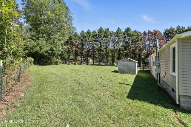 6105 Thomas Weaver Rd, Knoxville, TN 37938