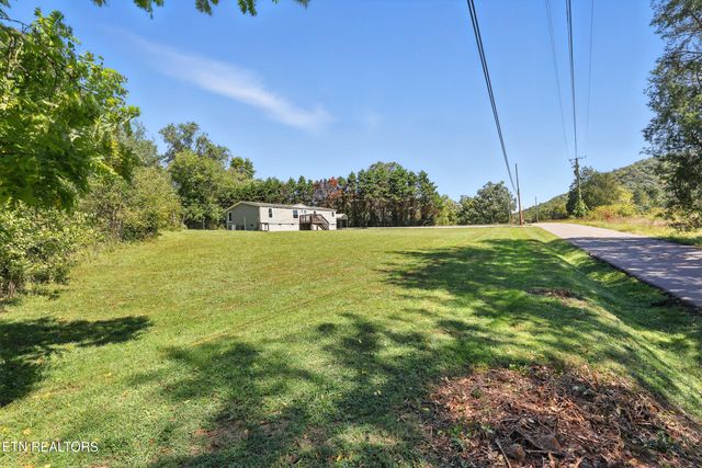 6105 Thomas Weaver Rd, Knoxville, TN 37938
