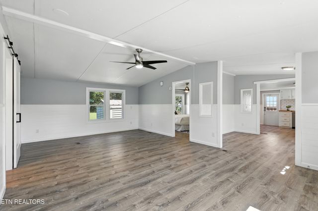 6105 Thomas Weaver Rd, Knoxville, TN 37938