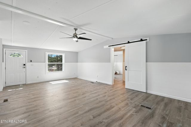 6105 Thomas Weaver Rd, Knoxville, TN 37938