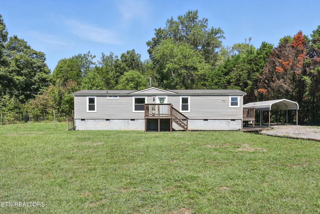 6105 Thomas Weaver Rd, Knoxville, TN 37938