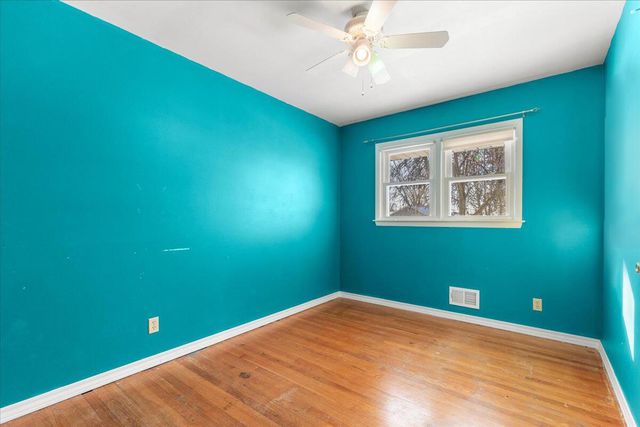 1000 Grant PLACE, West Bend, WI 53090