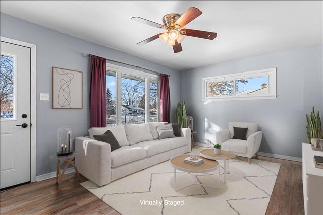 1000 Grant PLACE, West Bend, WI 53090