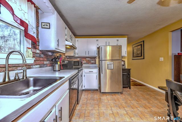 34 Tara Drive, Glastonbury, CT 06033