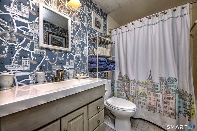 34 Tara Drive, Glastonbury, CT 06033